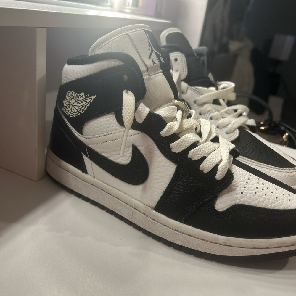 JORDAN 1s Basketball Shoes